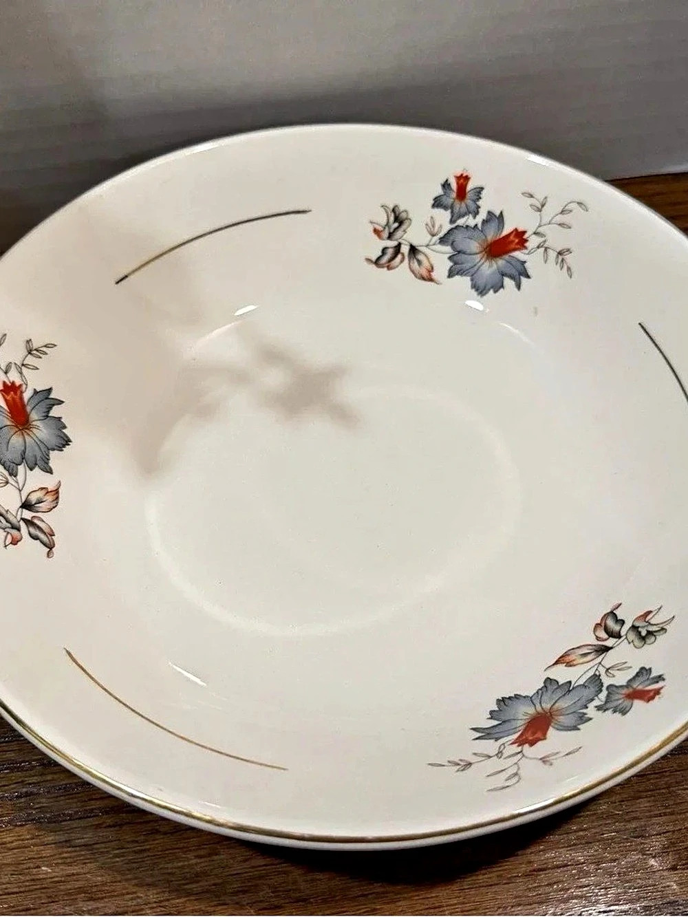 Floral Dinner Plate in White & Blue